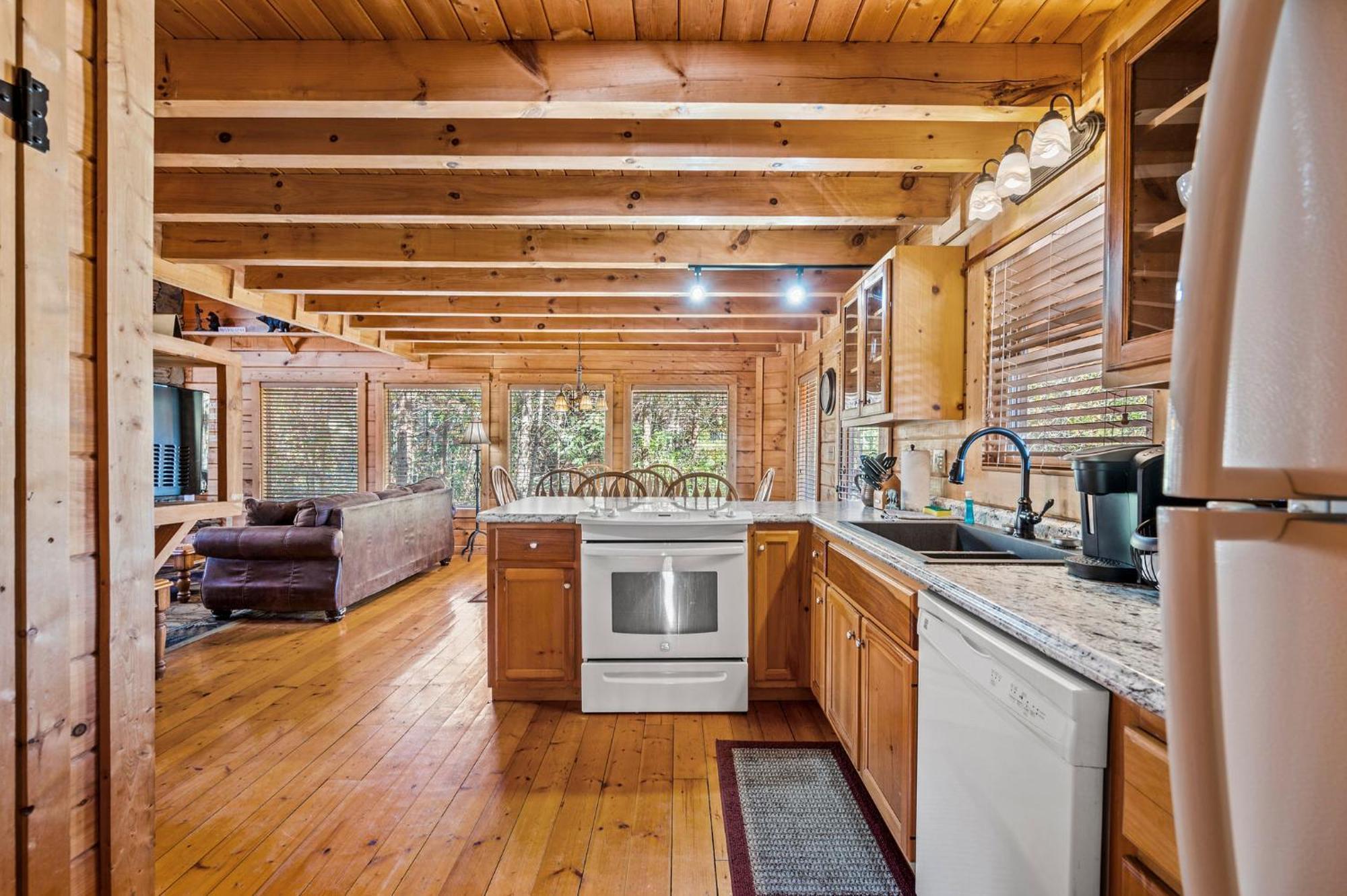 Bearfoot Pines - True Log Cabin - Wi-Fi, Hot Tub, Fishing, Deck With Views! - Mins To Pf Sevierville Exterior foto