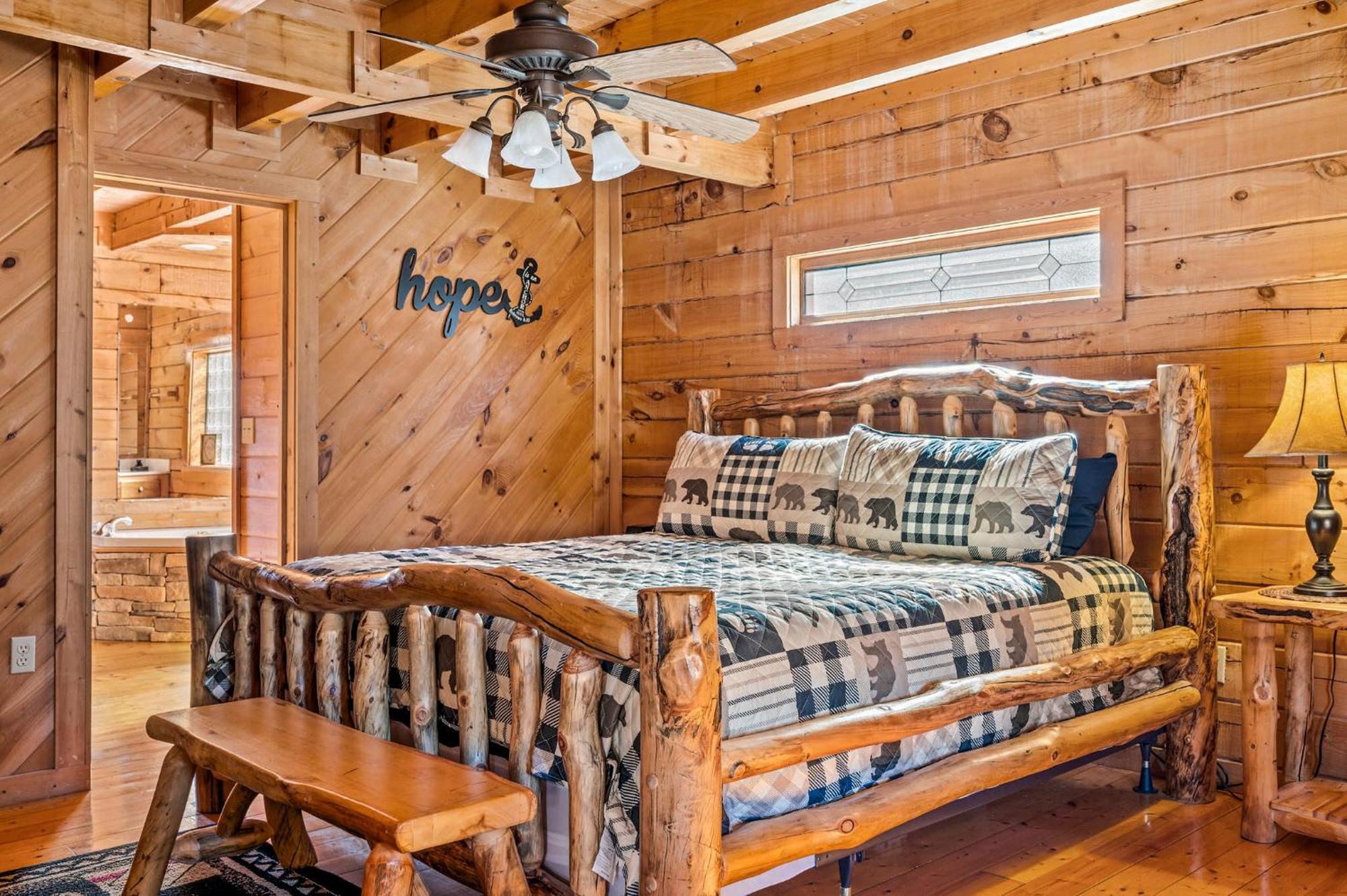 Bearfoot Pines - True Log Cabin - Wi-Fi, Hot Tub, Fishing, Deck With Views! - Mins To Pf Sevierville Exterior foto