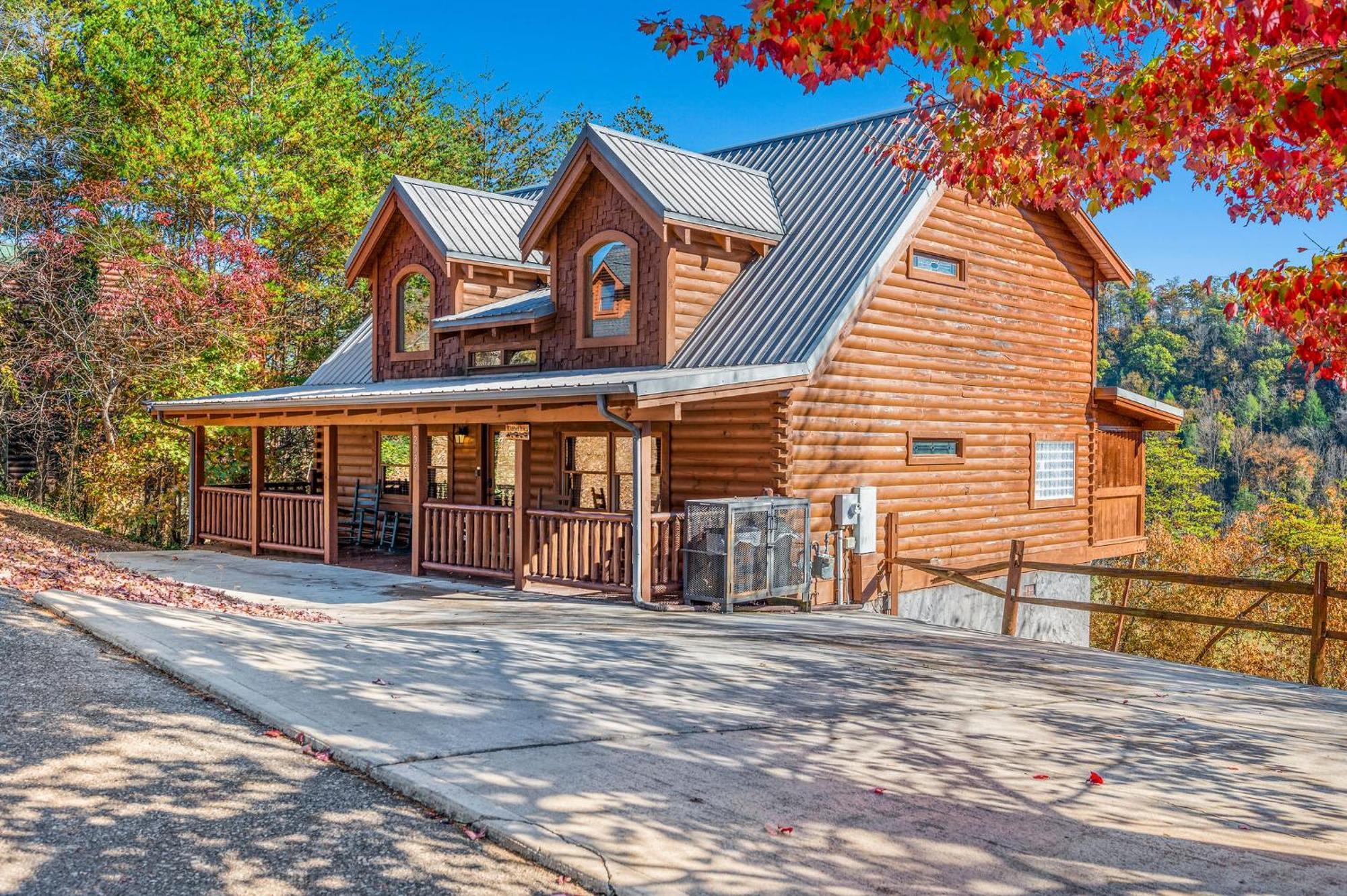 Bearfoot Pines - True Log Cabin - Wi-Fi, Hot Tub, Fishing, Deck With Views! - Mins To Pf Sevierville Exterior foto