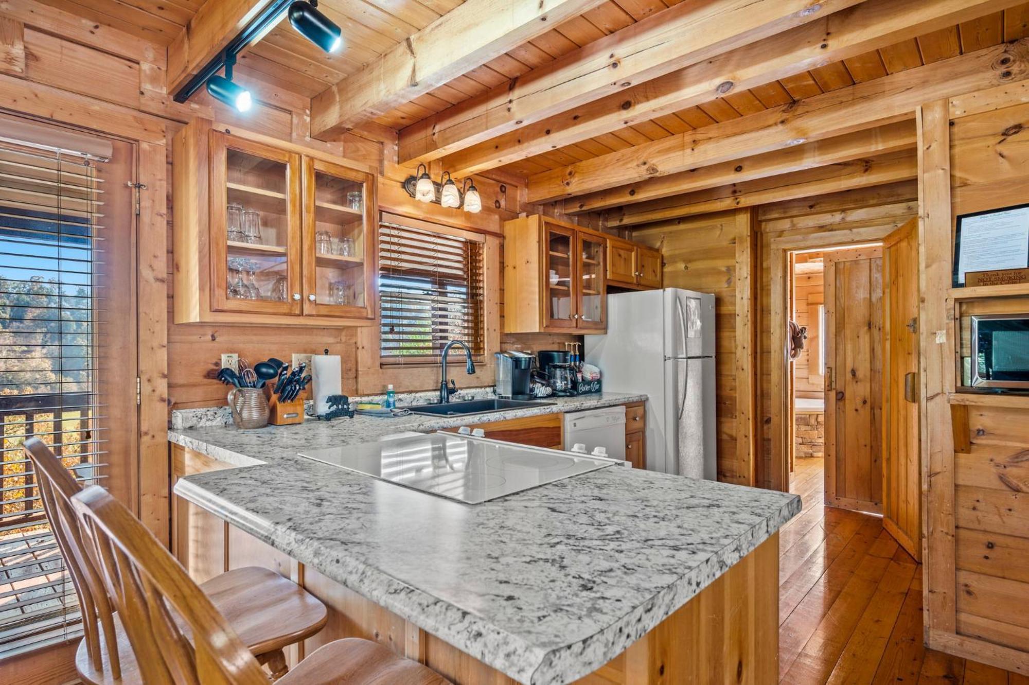 Bearfoot Pines - True Log Cabin - Wi-Fi, Hot Tub, Fishing, Deck With Views! - Mins To Pf Sevierville Exterior foto