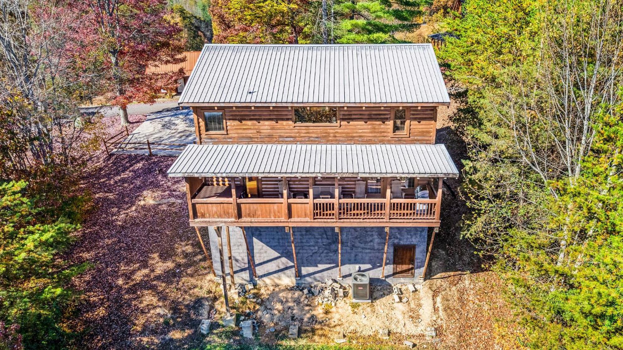 Bearfoot Pines - True Log Cabin - Wi-Fi, Hot Tub, Fishing, Deck With Views! - Mins To Pf Sevierville Exterior foto